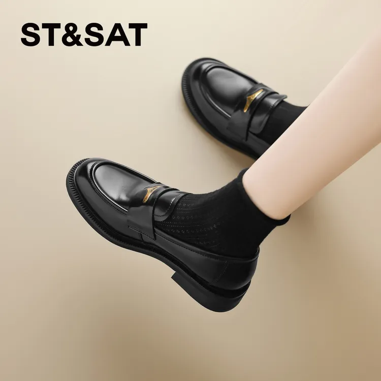 星期六真皮黑色乐福鞋女秋冬2025爆款英伦风小皮鞋增高软底单鞋