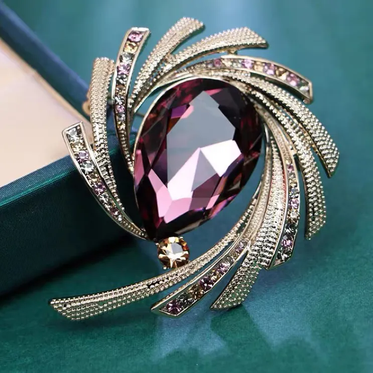 铜合成锆石胸针 复古胸针高档优雅大号胸花别针女士西服外套配饰