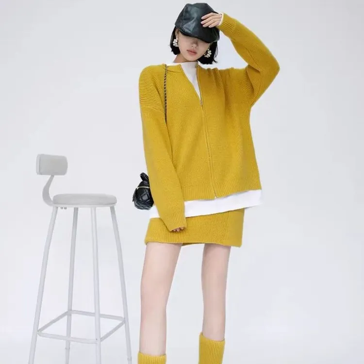 （没有袜套）针织质量+韩秋冬女装针织上衣半身裙袜子毛衣两件套装