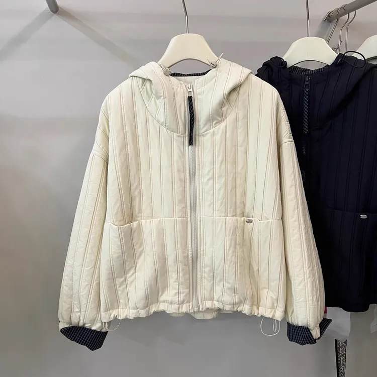 正版爆款时尚设计感加厚短外套女装2025秋季休闲减龄夹克棉服上衣