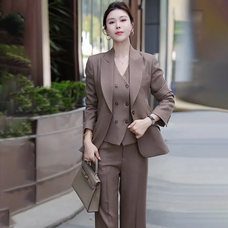 女西装三件套职业装卡其色高端主持人时尚修身气质职场职业西服