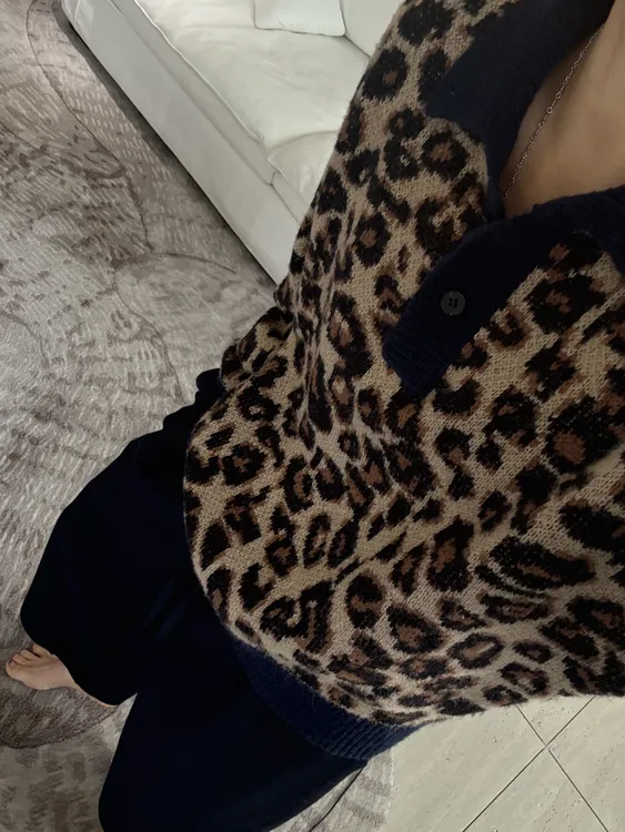 羊毛复古POLO领撞色豹纹长袖毛衣  J25MY919