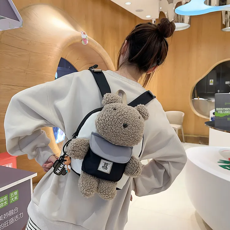 幼儿园背包毛绒小熊书包卡通可爱防走失护脊减负轻便宝宝双肩背包