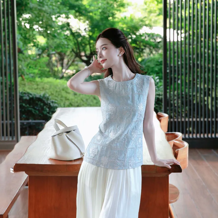 【痘痘私服】|【兰花序】绣花亮片莱赛尔麻背心上衣
