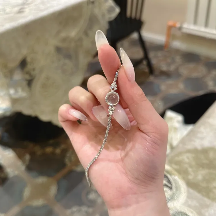 s925银 白冰小灯泡高冰高透贵妇轻奢设计款小众百搭时尚气质手链