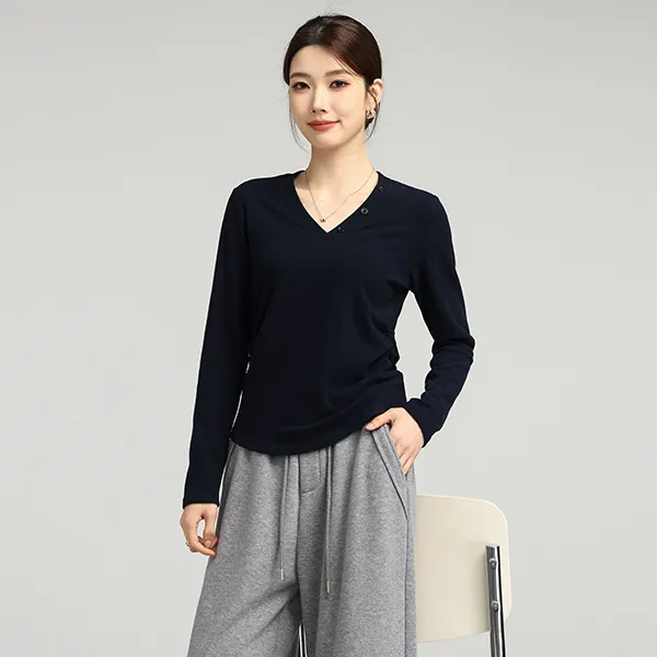 燕苹秋季新款百搭鸡心领抽褶收腰修身显瘦加绒保暖长袖打底CX2579