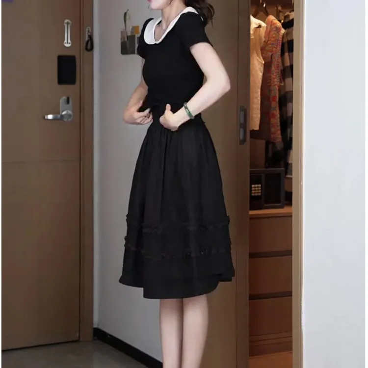 9858小个子撞色娃娃领洋气上衣气质通勤减龄T恤搭配半身裙两件套