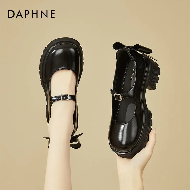 达芙妮厚底玛丽珍鞋女鞋2025新款春季时尚浅口单鞋配裙子的小皮鞋