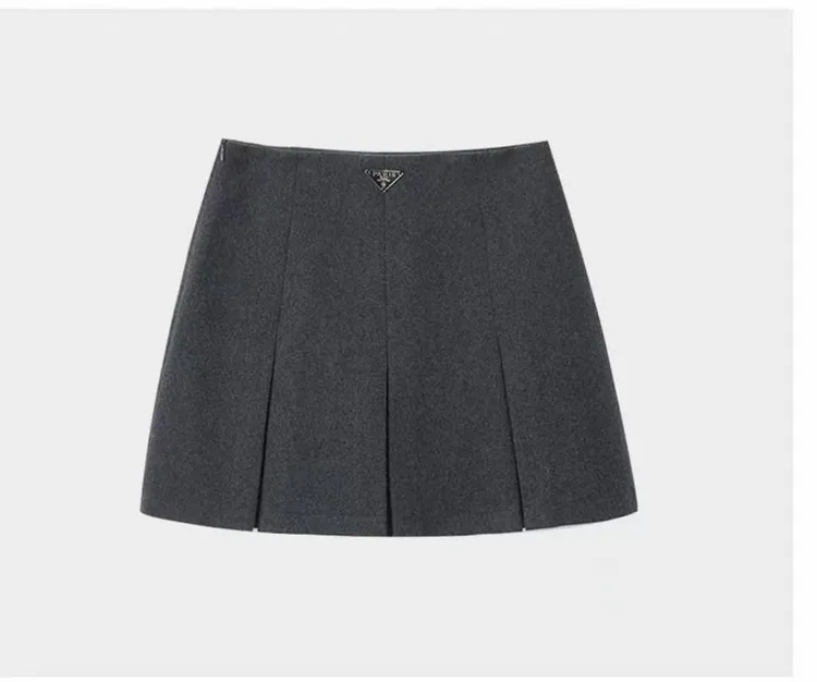 深灰色毛呢百褶裙2025秋冬新款时髦轻奢a字短裙修身高腰半身裙女