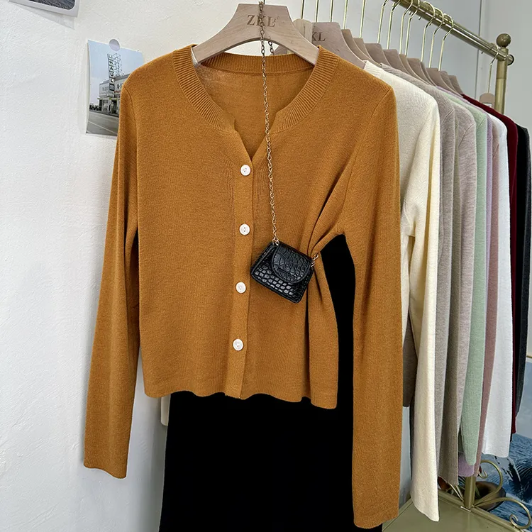 慢节奏短款毛衣针织开衫女秋季薄款 针织外搭裙子长袖外套