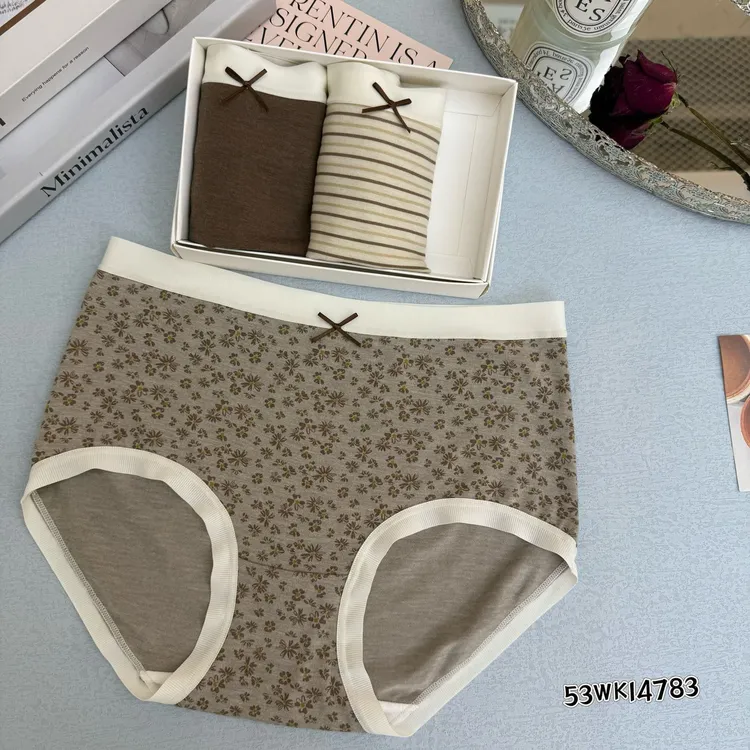 可露丽条纹～秋季中腰美拉德色系亲肤柔软舒适抑菌蚕丝裆女士内裤