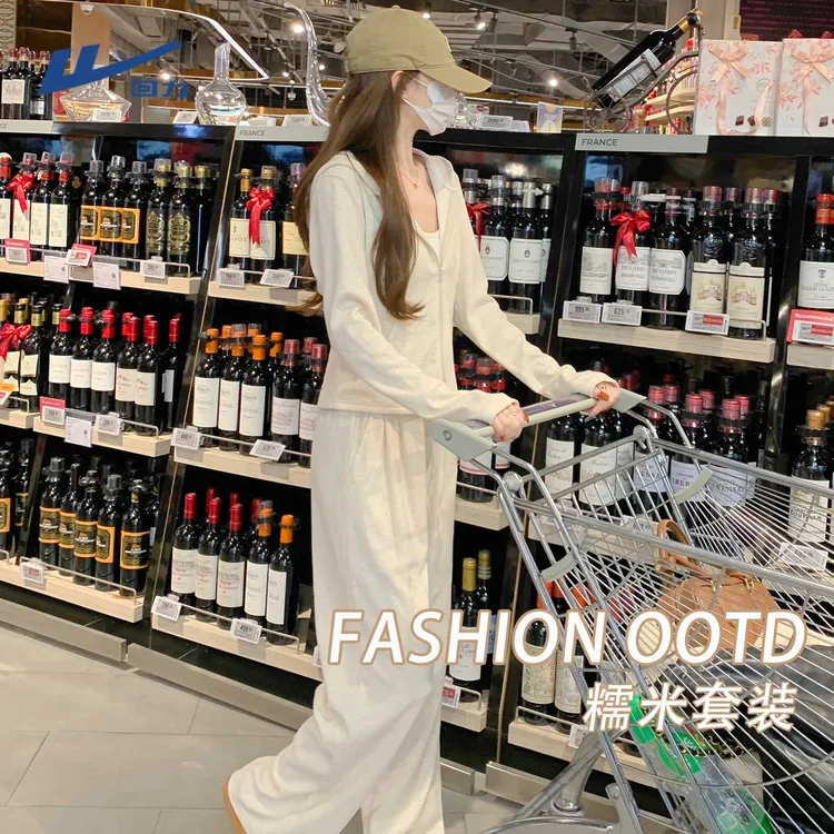 回力巨好看的早秋套装女2025新款小个子时尚休闲慵懒风显瘦两件套