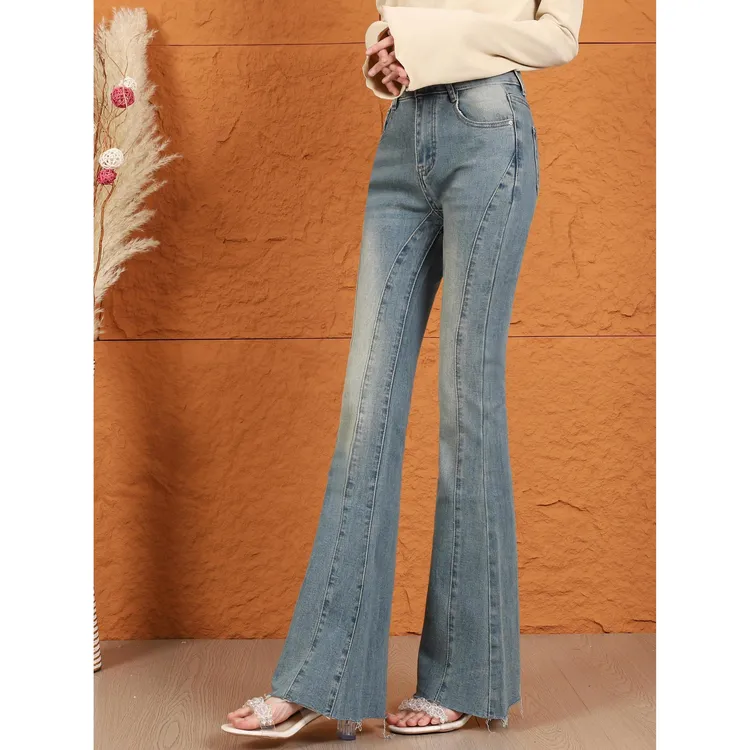 浅蓝色高腰牛仔微喇裤女秋季新款弹力修身显瘦设计感小众喇叭裤潮