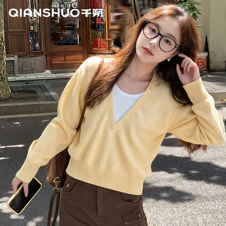 2025黄色拼接假两件撞色v领毛衣女早秋宽松设计感小众针织衫上衣