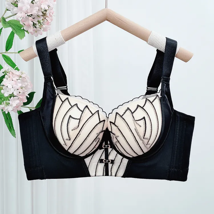 小胸聚拢显大加厚性感调整型内衣女收副乳文胸防下垂外扩上托胸罩