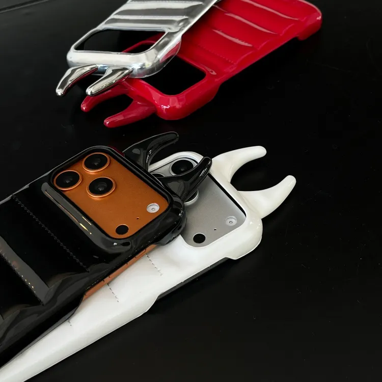 艺趣阁pu亮皮手机壳适用17/16PRO创意保护套