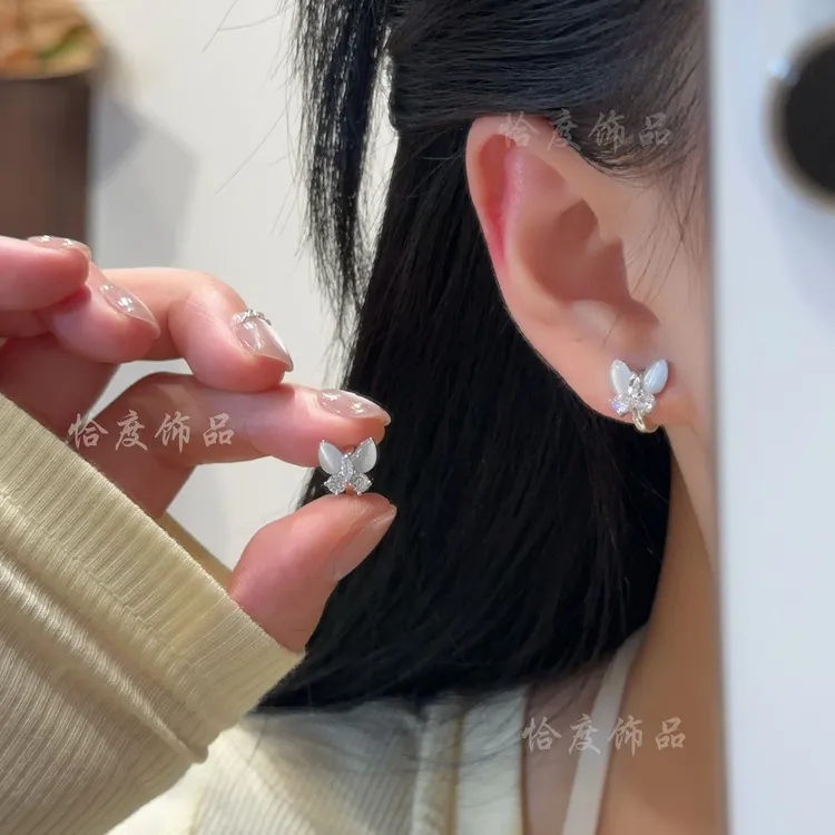 【恰度】清透猫猫石蝴蝶锆石耳扣轻奢百搭