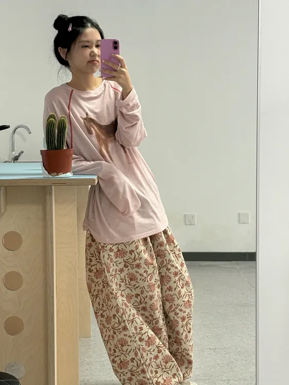 复古小众手绘印花装饰线插肩袖上衣秋季新款百搭显瘦圆领宽松长袖