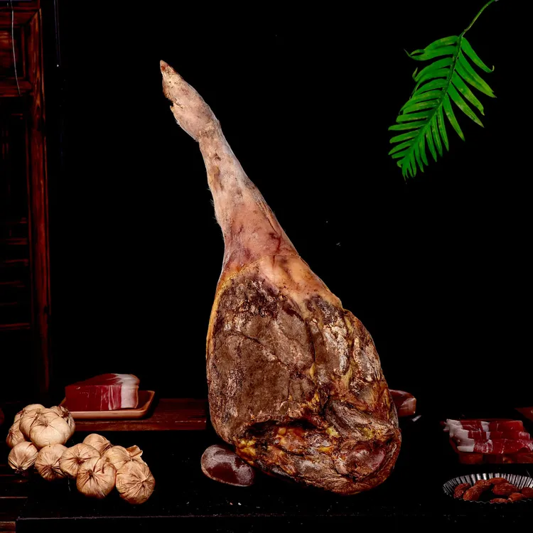 J1【毛腿现场称重】云南火腿本地腿自然风干发酵传统腌制毛腿整只发