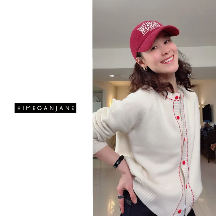 HIMEGANJANE“红豆绵绵”100%绵羊毛小红扣子虚线开衫毛衣6209