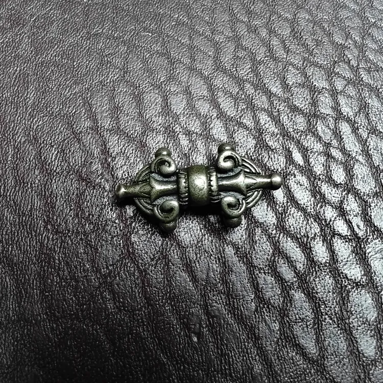 藏传白立马铜配饰长约28mm新的配饰