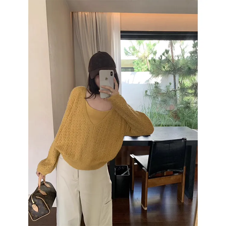 甜美少女风慵懒风镂空V领长袖针织衫女2025秋季黄色内搭吊带背心