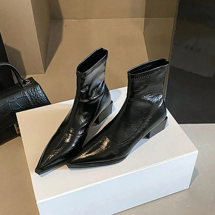 2025年新款女弹力瘦瘦靴女复古美式风尖头粗跟短筒靴中跟套筒短靴