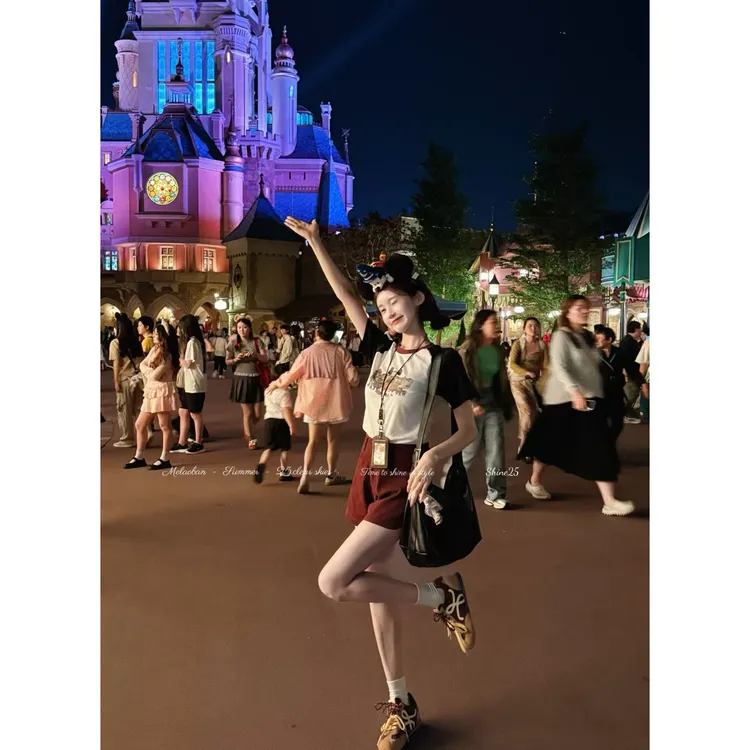 妖精的美美 【迪士乐园】 白雪公主 米奇复古纯棉T恤