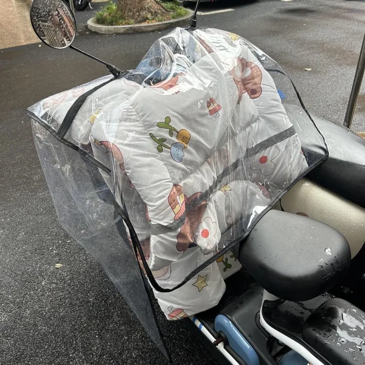电动车雨披挡风被防雨罩电动车雨衣电动车罩透明防水罩挡风被pp