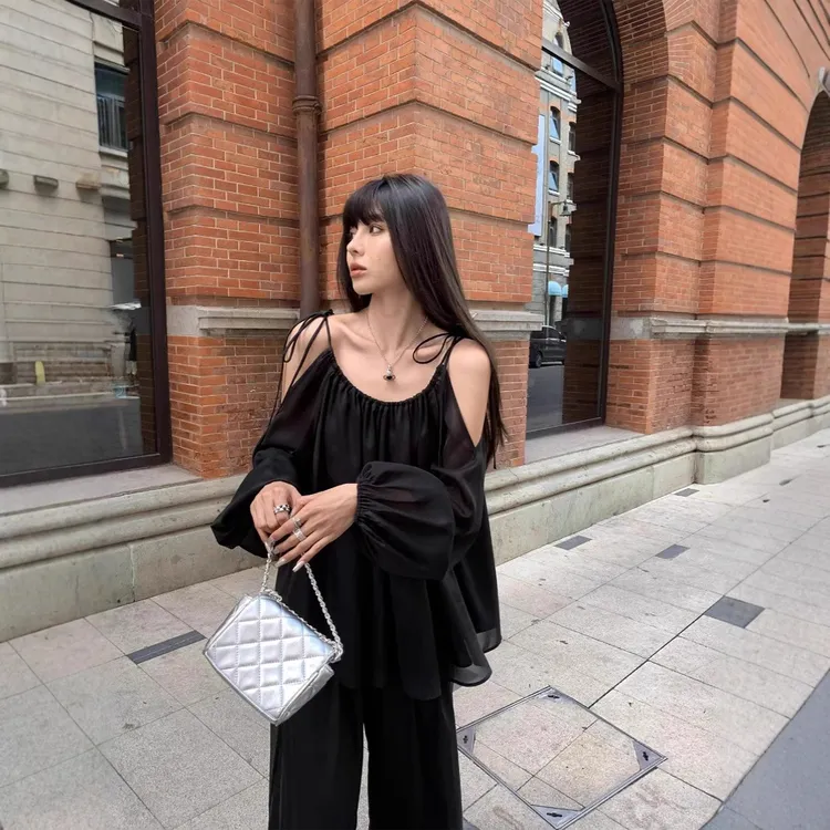 心机杀春夏季宽松黑色小衫防晒衫长袖露肩薄款显瘦微胖衬衫