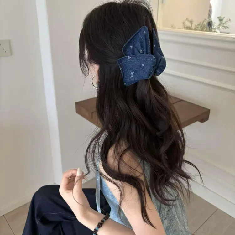 牛仔三角新款蝴蝶结纹路牛仔饱满后脑勺抓夹夏日氛围感鲨鱼夹