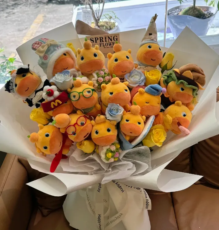 【爆款】水豚噜噜花束玩偶挂件女生书包包钥匙扣挂饰公仔生日礼物