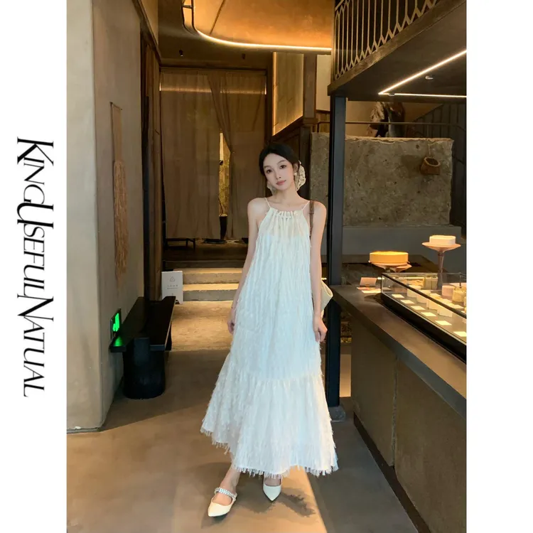 KUN【月光流苏裙】温柔淑女范 定制长条流苏挂脖珍珠点缀设计连衣裙