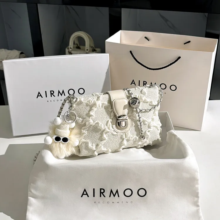 AIRMOO/艾姆轻奢包包女士小众时尚链条单肩包高级感百搭斜挎包