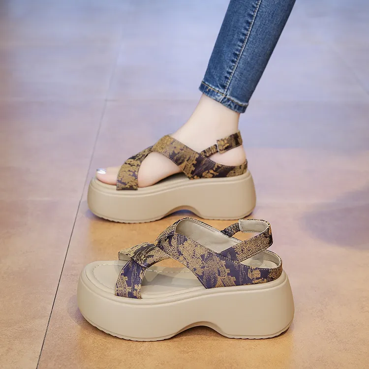 小码33松糕厚底凉鞋女罗马2025夏季新款配裙子爆款增高沙滩休闲鞋