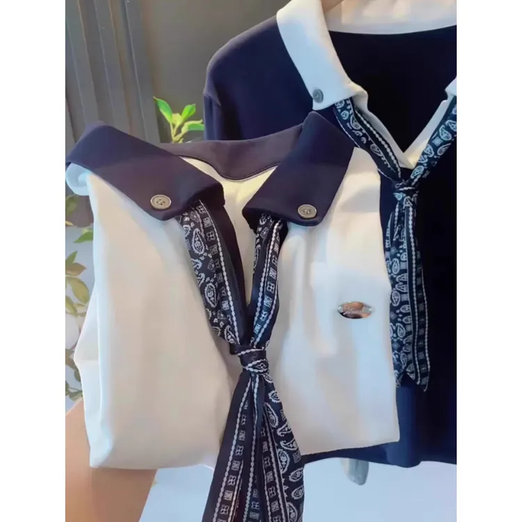 芯娇晴今年流行时髦白色翻领长袖丝巾领带上衣秋季新款高级感穿搭