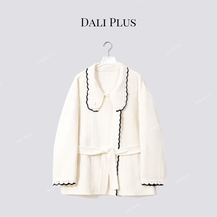 DALI PLUS【白苏力羊驼圈圈毛+澳毛】撞色花边双面呢外套-D5CK2121