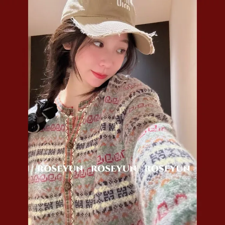【Rose Yun】100%羊毛复古棕扣费尔岛提花针织开衫    JY115074