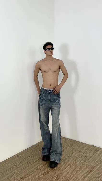 巴黎美式高街氛围感风闪电爆裂纹牛仔裤重工水洗直筒微喇百搭裤子