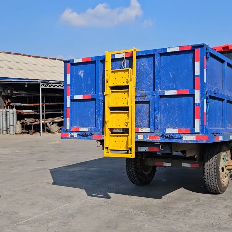 农用车装车挂梯装车挂梯防滑踏板折叠挂梯小型登高车