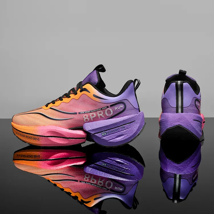 赤兔8Pro轻便减震碳板春夏款透气竞速跑步鞋男款青少年体考运动鞋