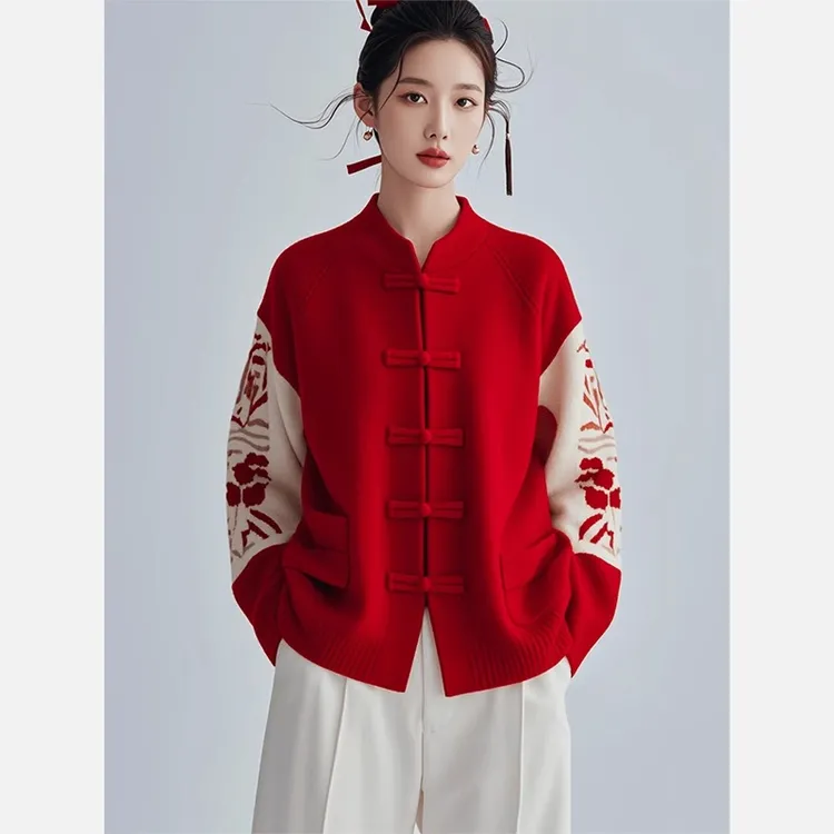 新中式国风女装盘扣上衣2024秋冬新款高级感复古新年红色针织毛衣