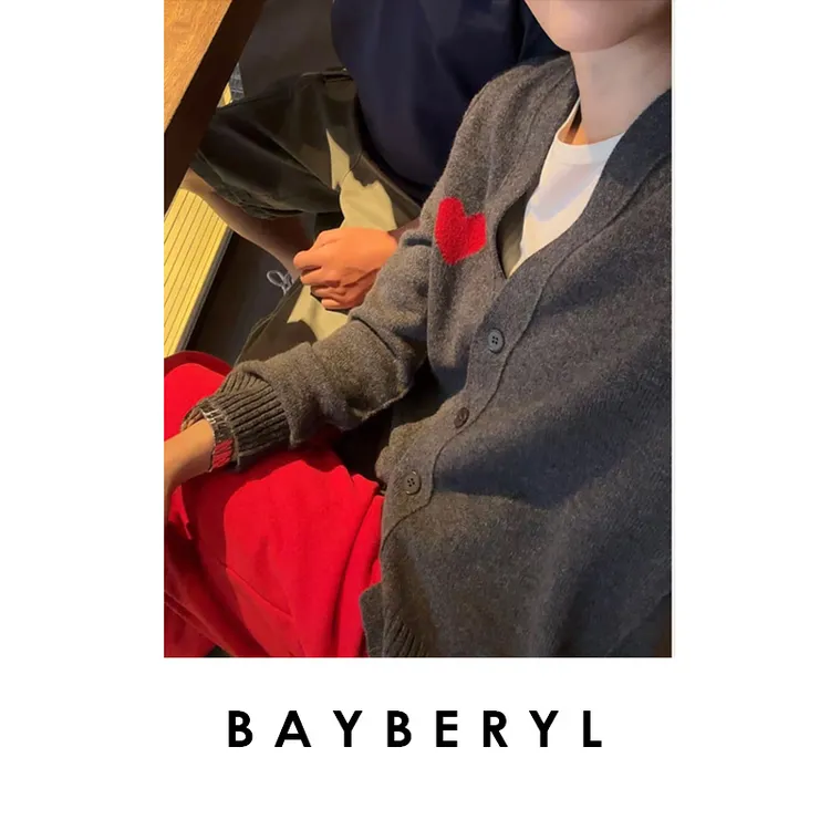 FF-BAYBERYL老贝小爱*撞色V领学院爱心秋羊绒针织开衫ZZS5I0301
