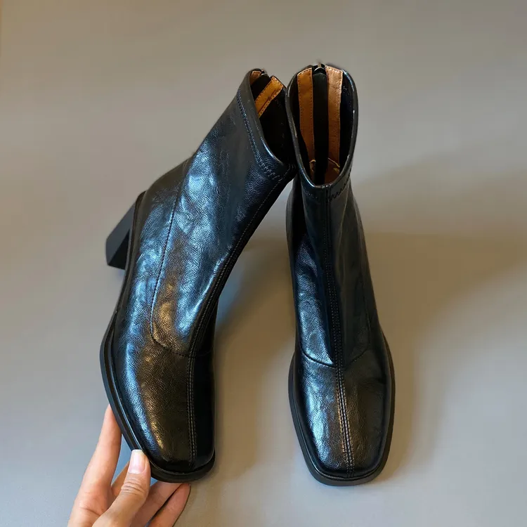 真皮手抓纹软马丁靴女英伦风瘦瘦靴秋冬弹力软底粗跟短靴