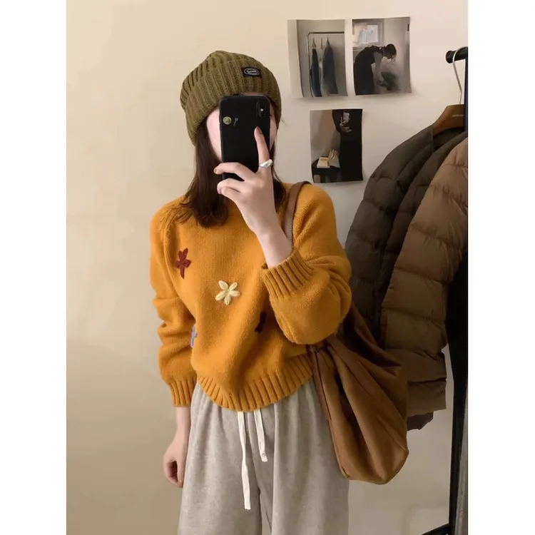 秋冬彩色绣花圆领韩系百搭小众毛衣手工钩花重工毛衣