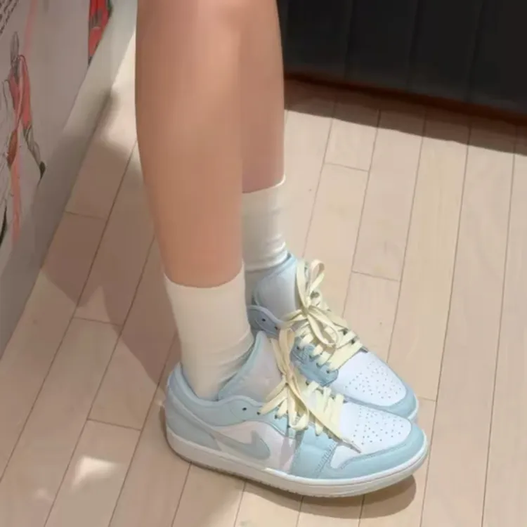 Air Jordan 1 Low SE 舒适百搭耐磨 儿童篮球鞋 蓝白色 HJ5971400