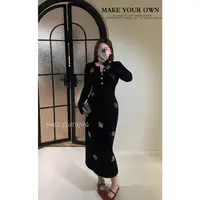 DMcc【纯欲花影】法式黑色v领重工烫钻连衣裙秋季修身性感包臀长裙