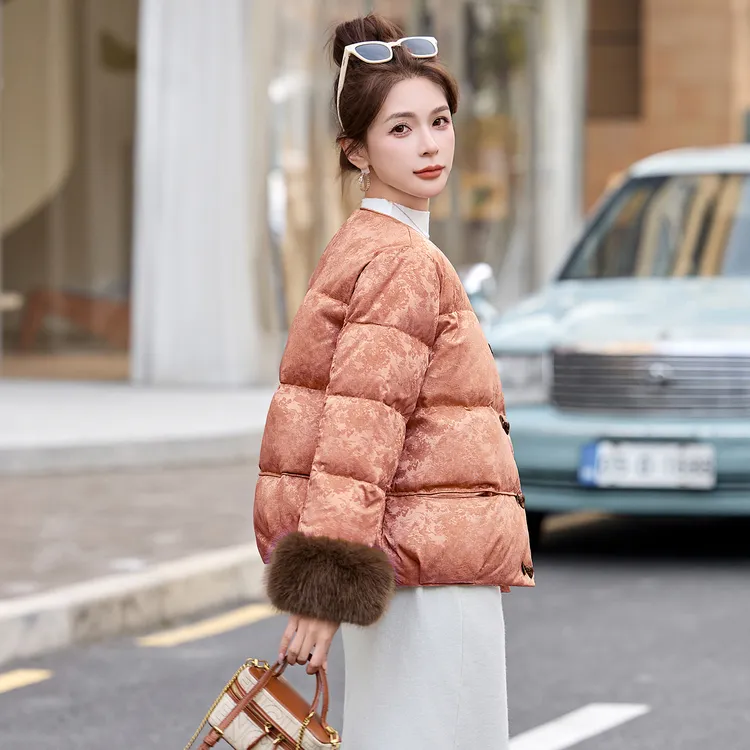 新中式国风羽绒服女款2025冬季新款宽松显瘦高级感白鸭绒短款外套