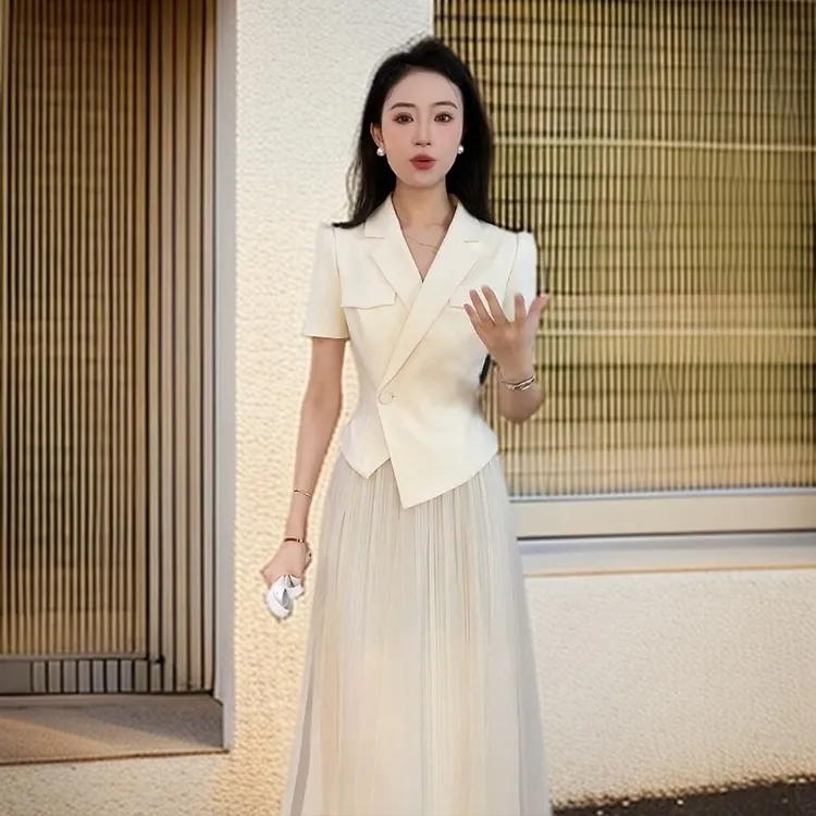 法式小香风套装女夏季新款高级感轻奢上衣高腰小个子半身裙两件套