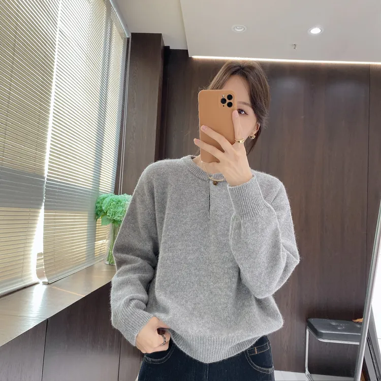 IMFLY金小金自制女装 针织衫DYW10127圆领纽扣装饰毛衣宽松软糯